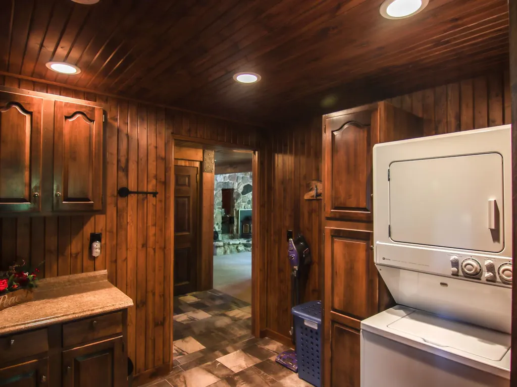 15651 Holly Drive Cleon Township MI 49683