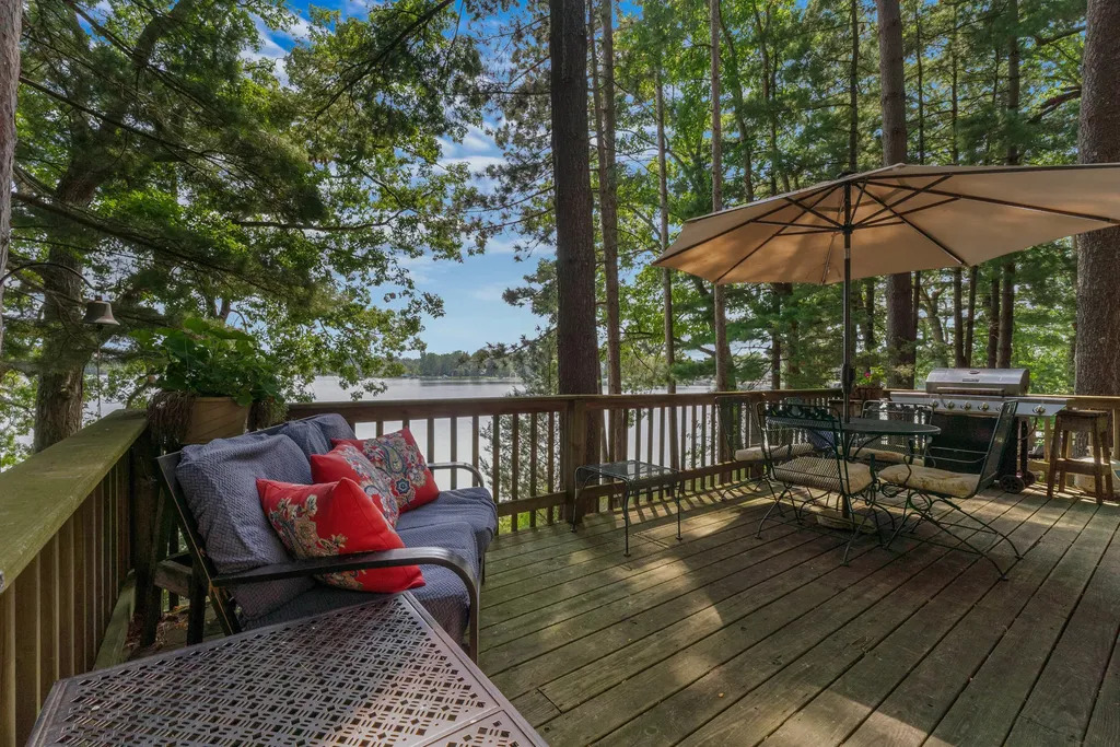 1890 Hemlock Crest Drive Allen Township MI 49082