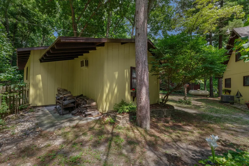 1890 Hemlock Crest Drive Allen Township MI 49082