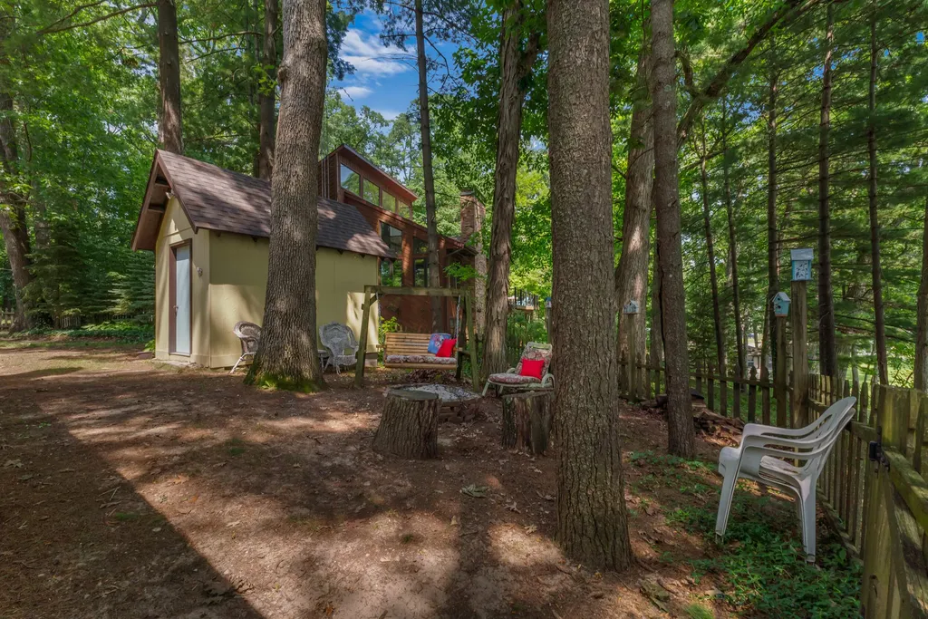 1890 Hemlock Crest Drive Allen Township MI 49082