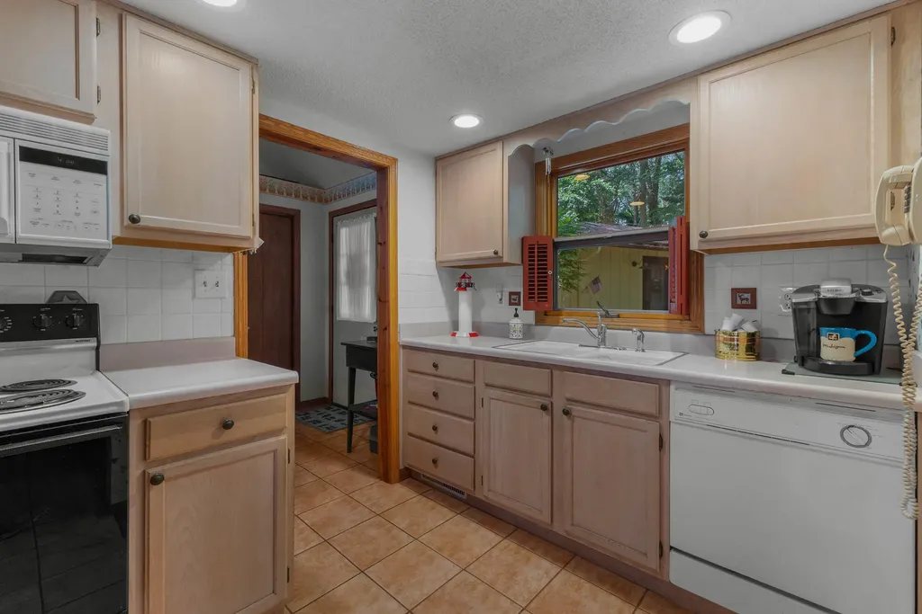1890 Hemlock Crest Drive Allen Township MI 49082