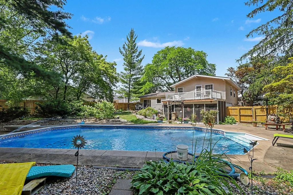 1846 Eastbrook Street SE Grand Rapids City MI 49508