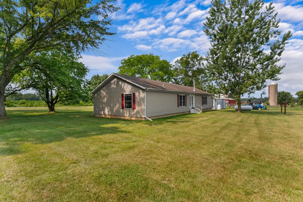 5260 W Litchfield Road Litchfield Township MI 49252
