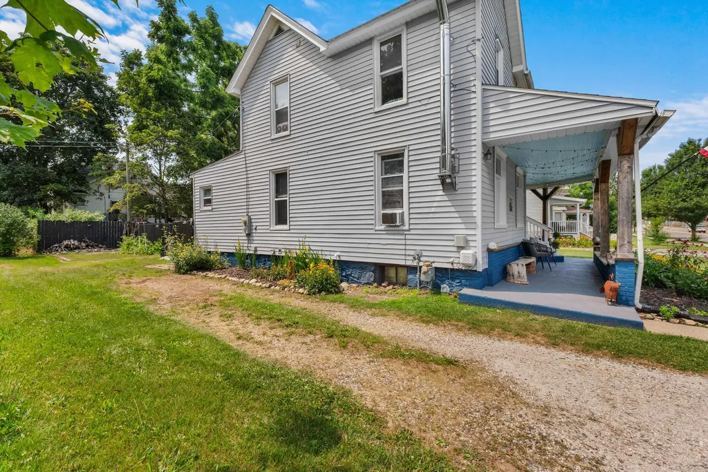 150 S Broad Street Hillsdale City MI 49242
