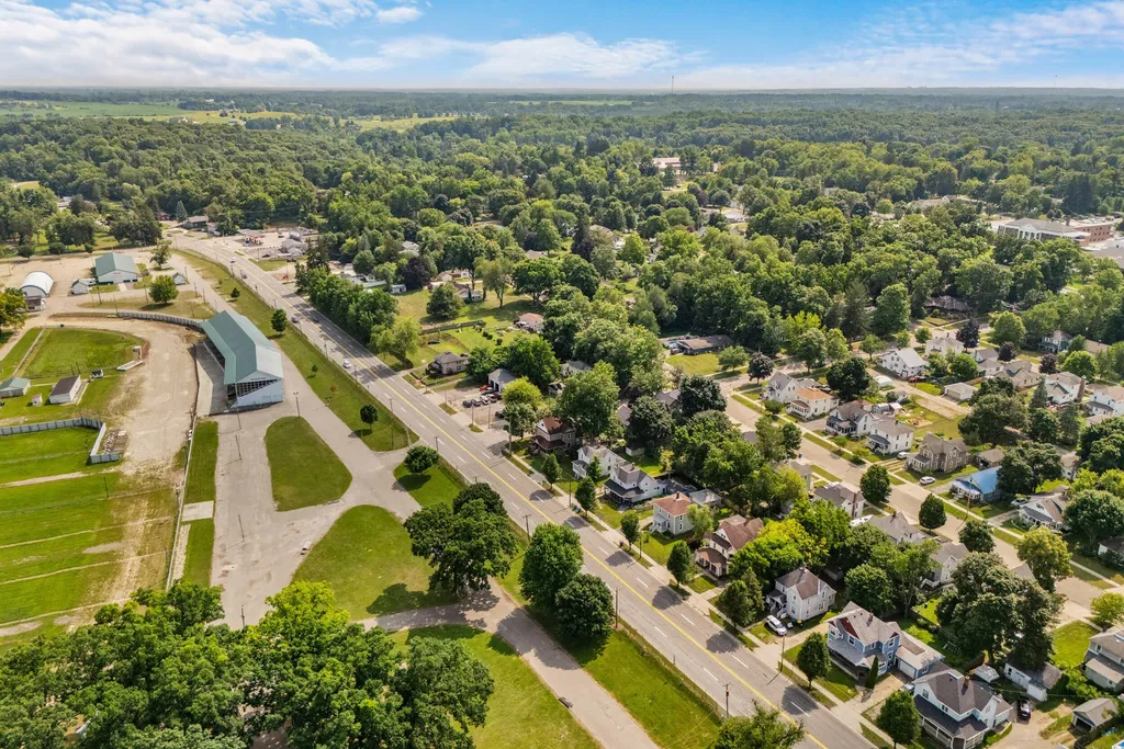 150 S Broad Street Hillsdale City MI 49242