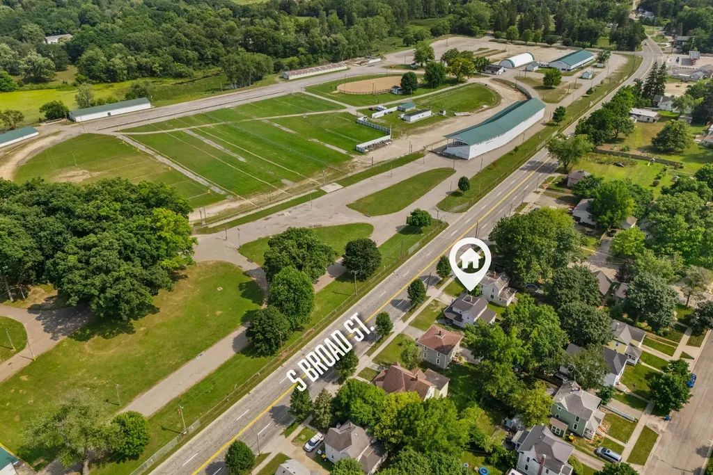 150 S Broad Street Hillsdale City MI 49242