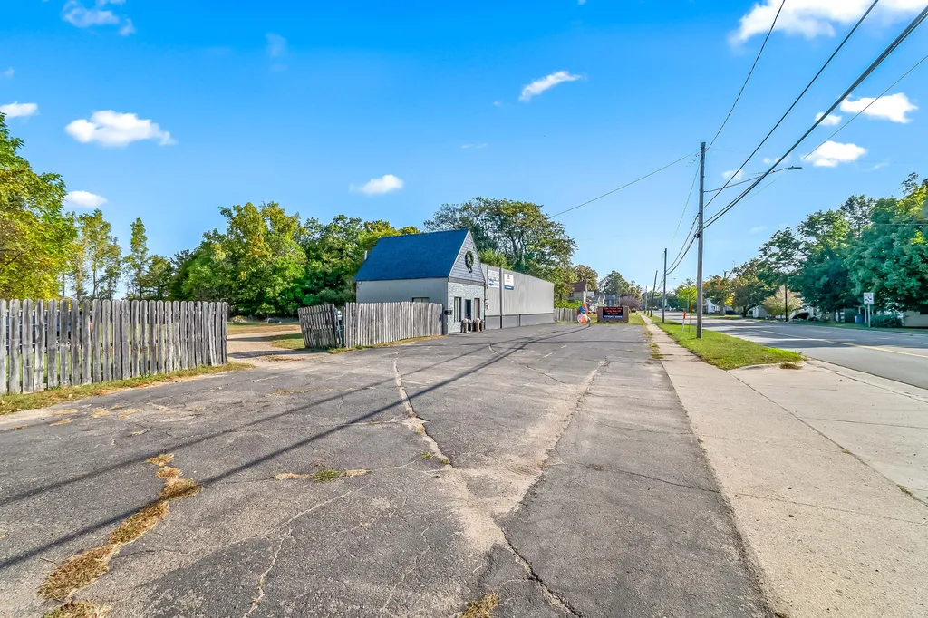 86 W Chicago Street Quincy Village MI 49082