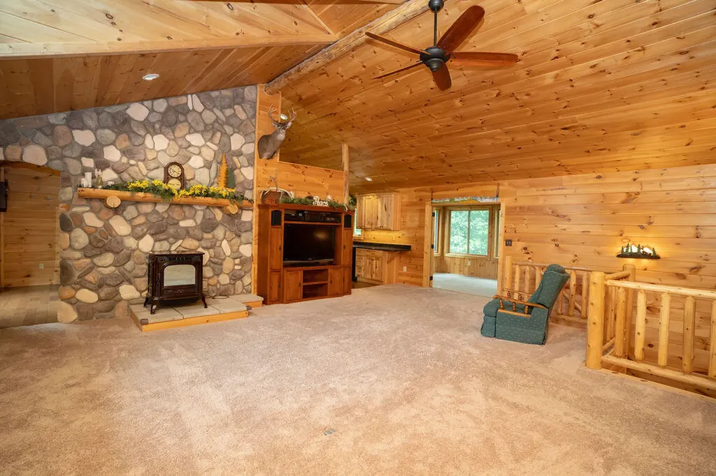 8319 Pine Island Drive NE Plainfield Charter Township MI 49321