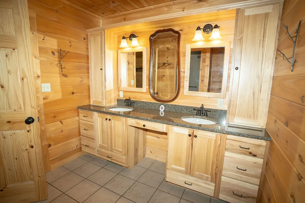 8319 Pine Island Drive NE Plainfield Charter Township MI 49321