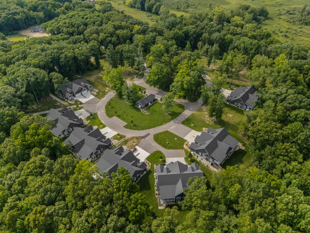 1222 Lochaven Circle Hillsdale Township MI 49242