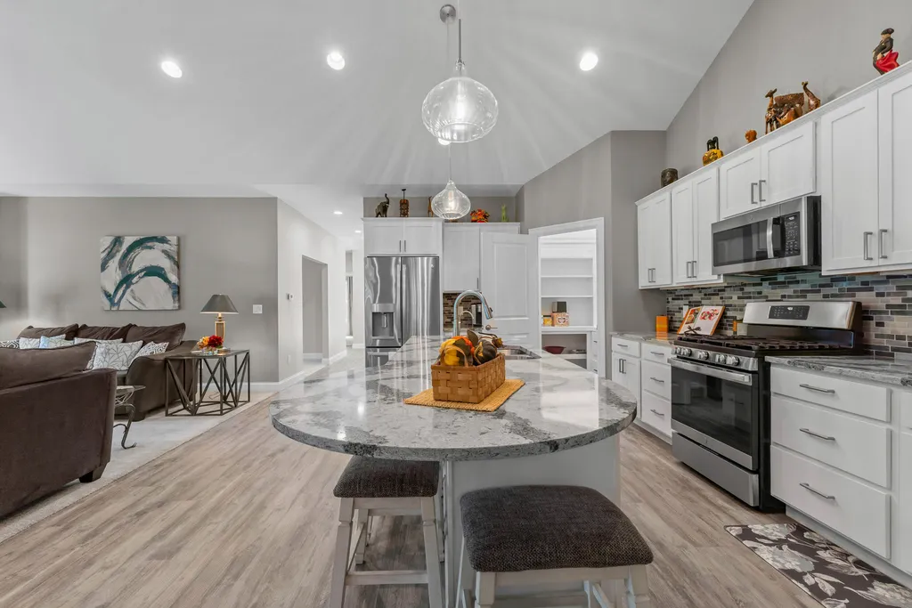 1222 Lochaven Circle Hillsdale Township MI 49242
