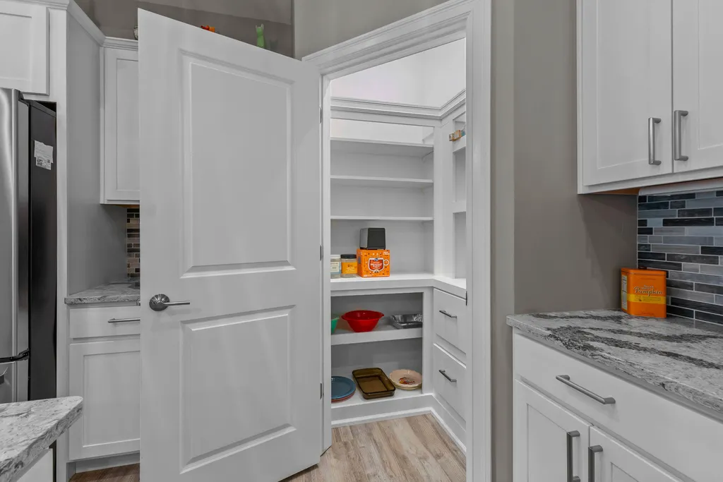 1222 Lochaven Circle Hillsdale Township MI 49242