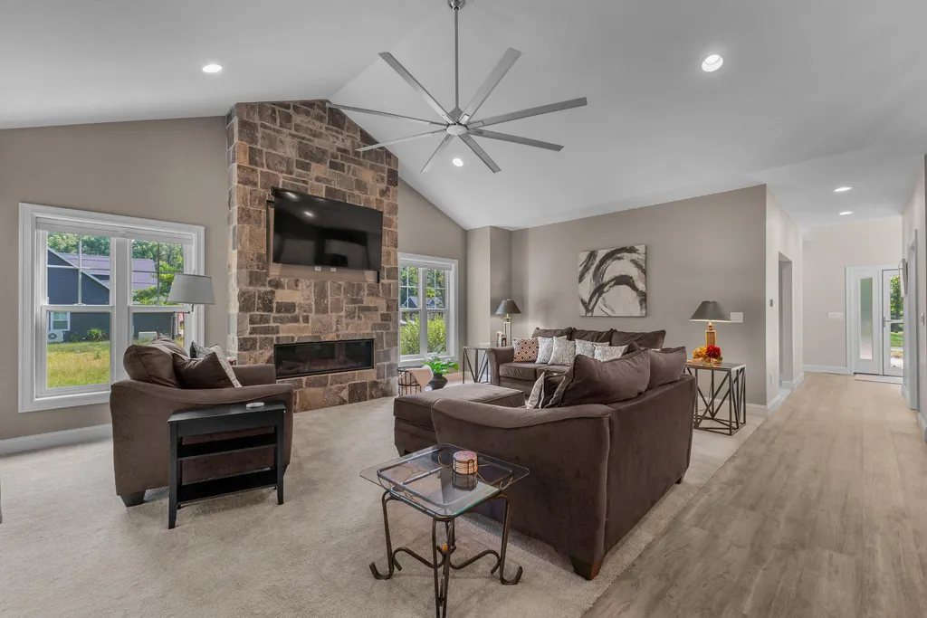 1222 Lochaven Circle Hillsdale Township MI 49242