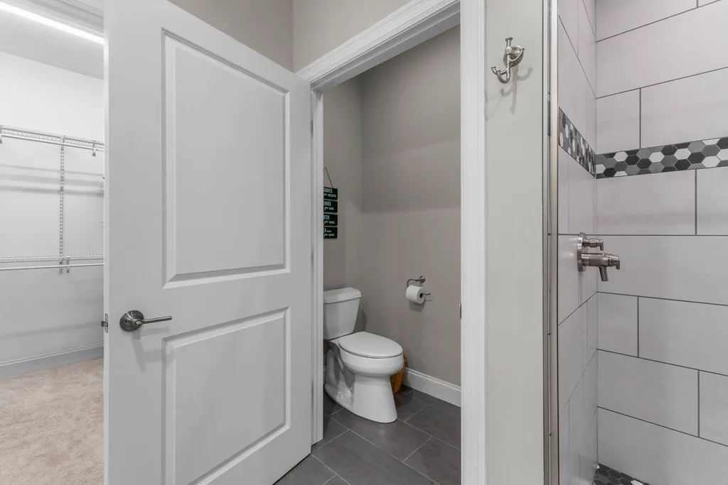 1222 Lochaven Circle Hillsdale Township MI 49242