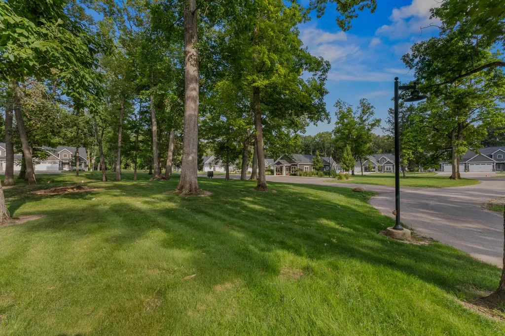 1222 Lochaven Circle Hillsdale Township MI 49242