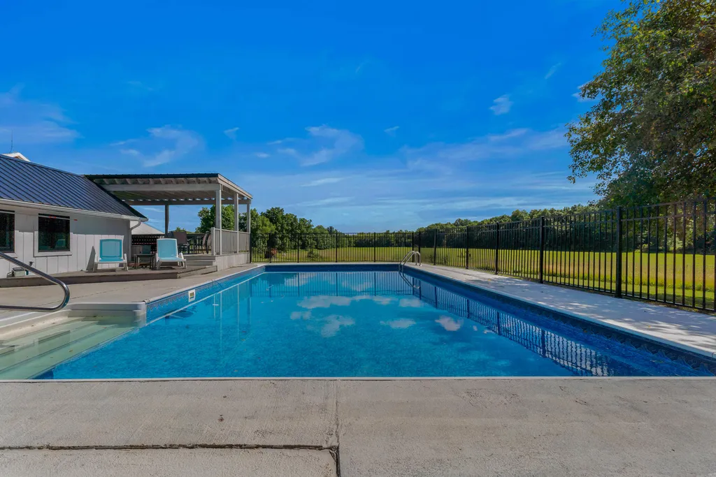 4927 28 1/2 Mile Road Homer Township MI 49245