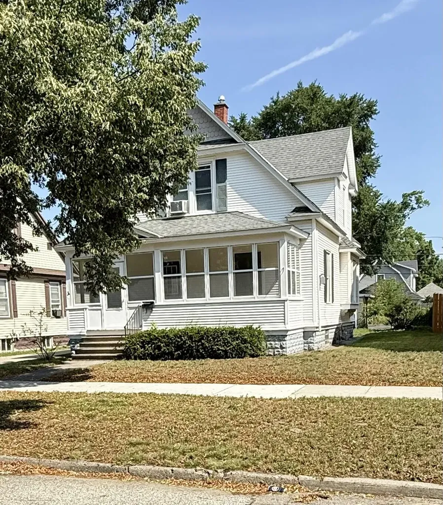 35 E 20th Street Holland City MI 49423