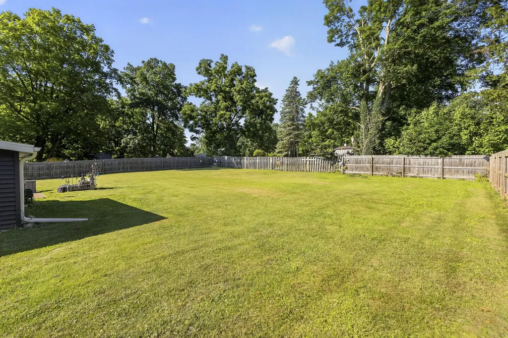 411 East Street Jonesville City MI 49250