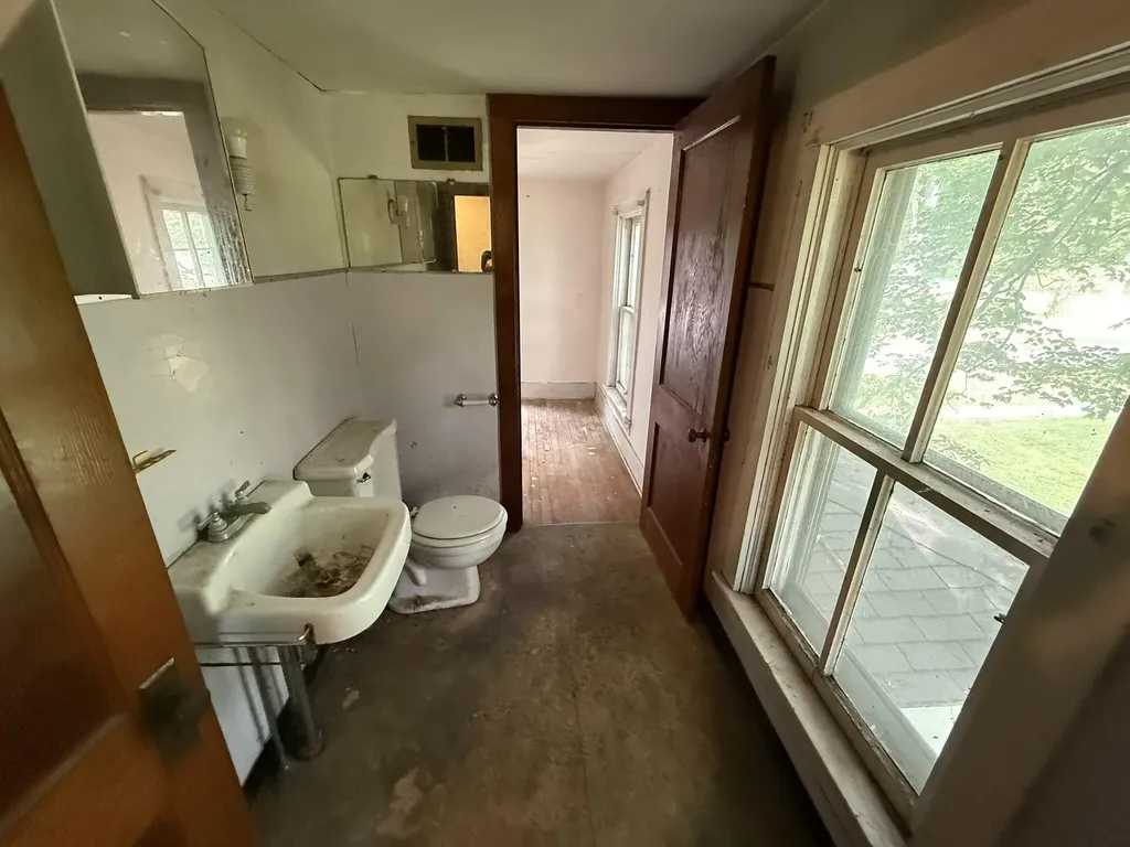 121 Prentiss Street Unknown City MI 49227