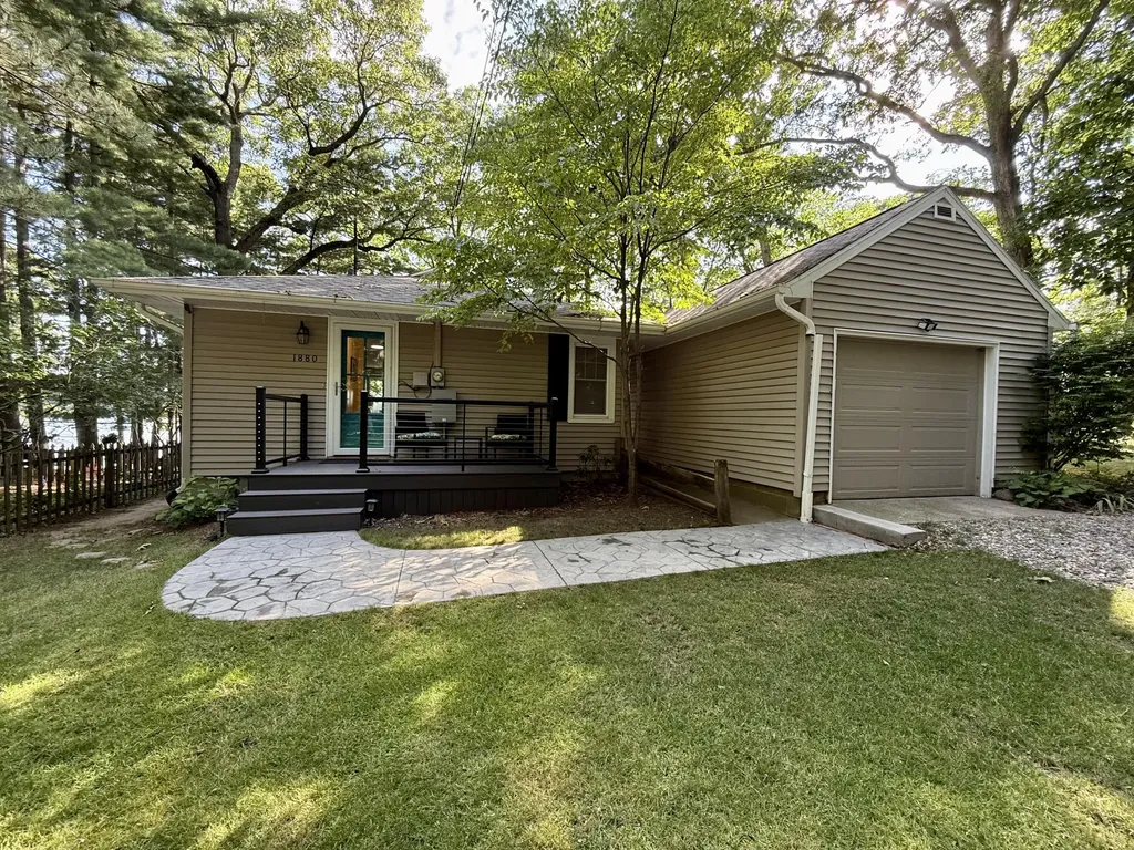 1880 Hemlock Crest Drive Allen Township MI 49082