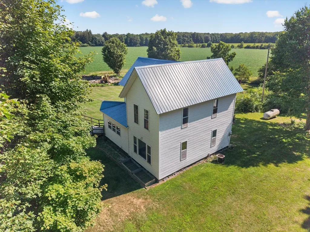 500 23 Mile Road Clarendon Township MI 49245