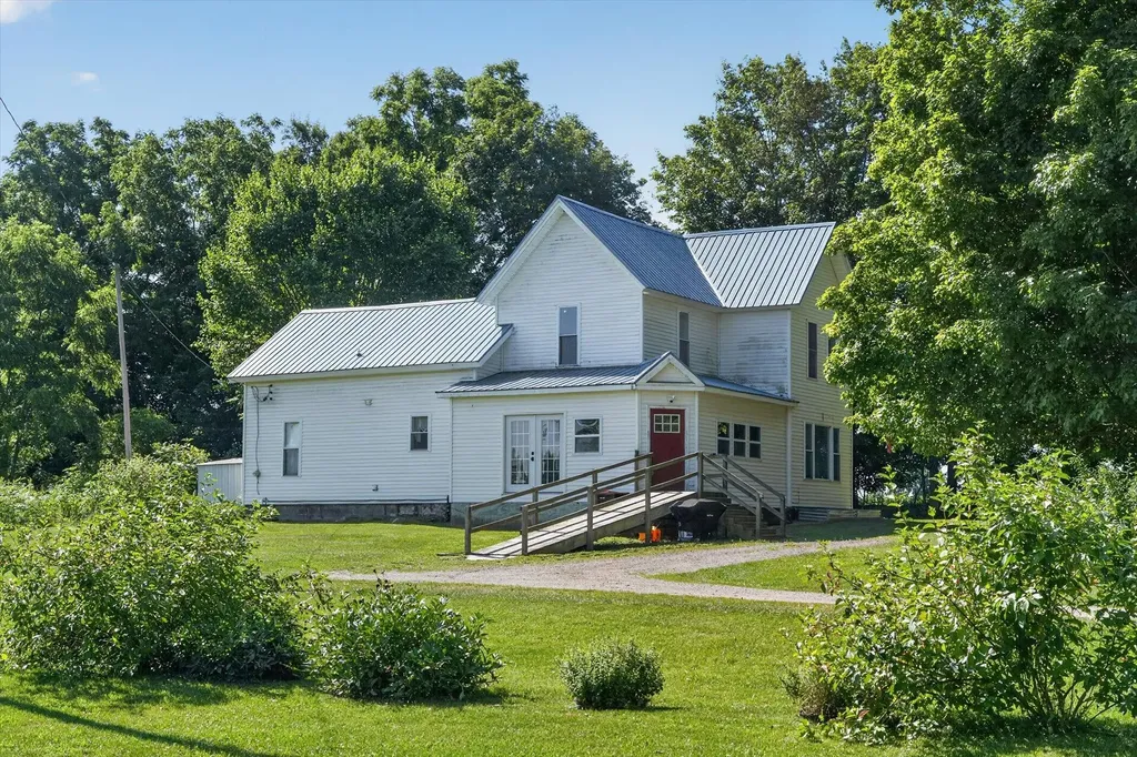 500 23 Mile Road Clarendon Township MI 49245