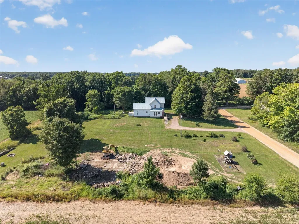 500 23 Mile Road Clarendon Township MI 49245