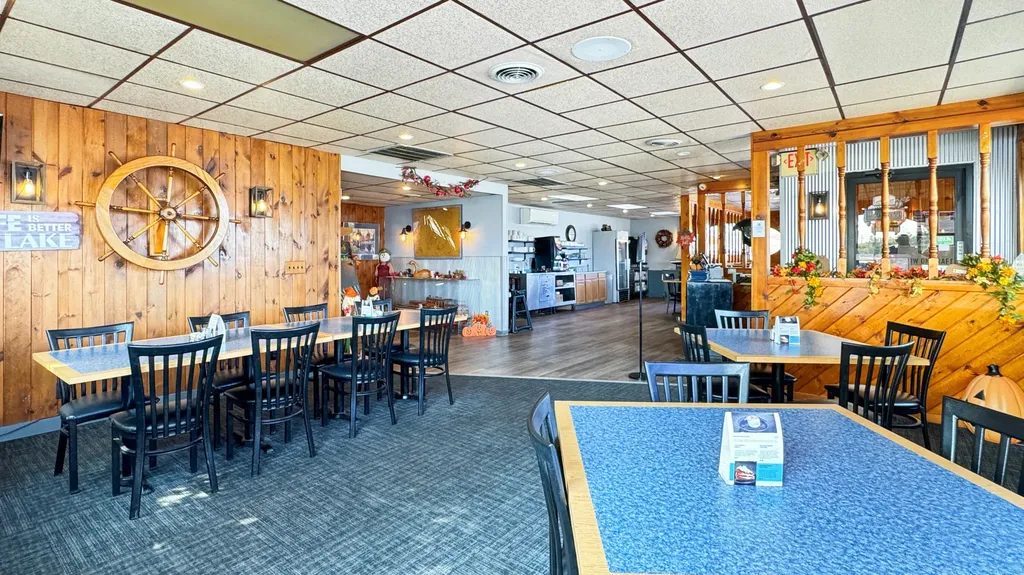 2403 Sunnyside Drive Cadillac City MI 49601