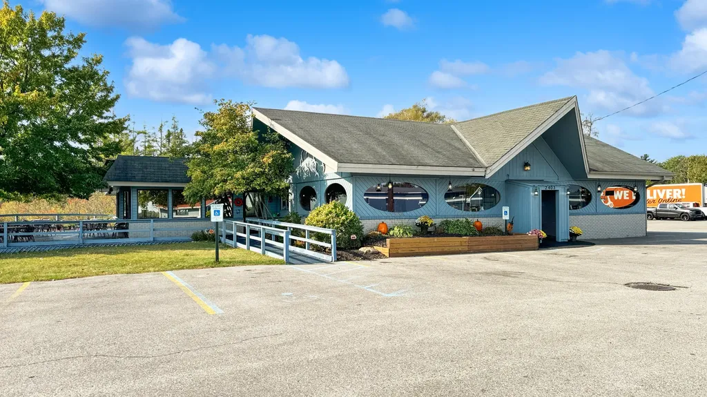 2403 Sunnyside Drive Cadillac City MI 49601
