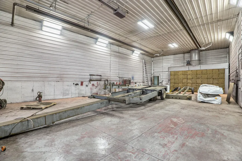 9941 210th Avenue Lincoln Township MI 49677