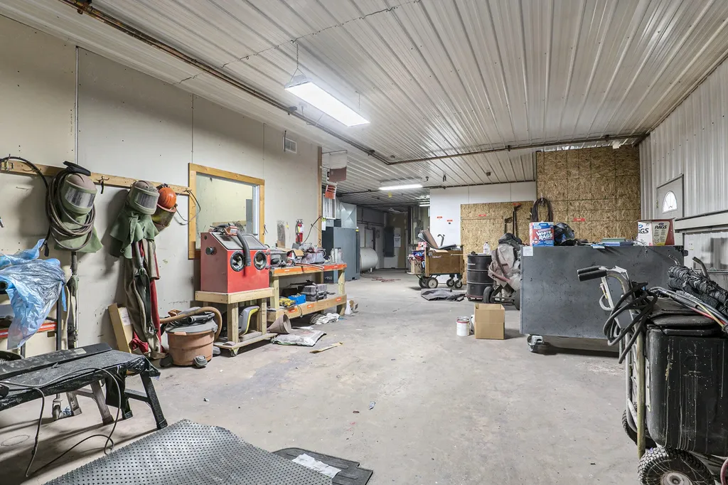 9941 210th Avenue Lincoln Township MI 49677