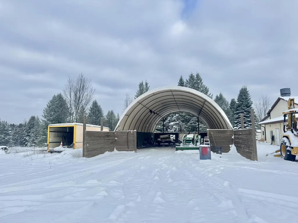 9941 210th Avenue Lincoln Township MI 49677