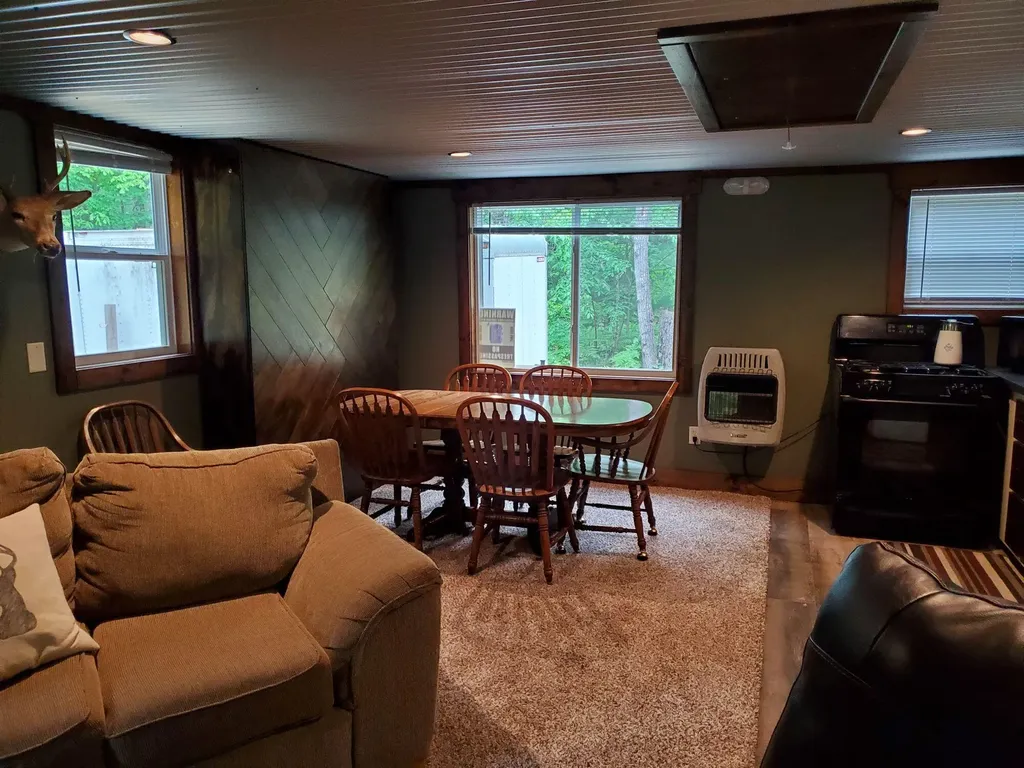5242 S Forest Drive Unknown City MI 49304