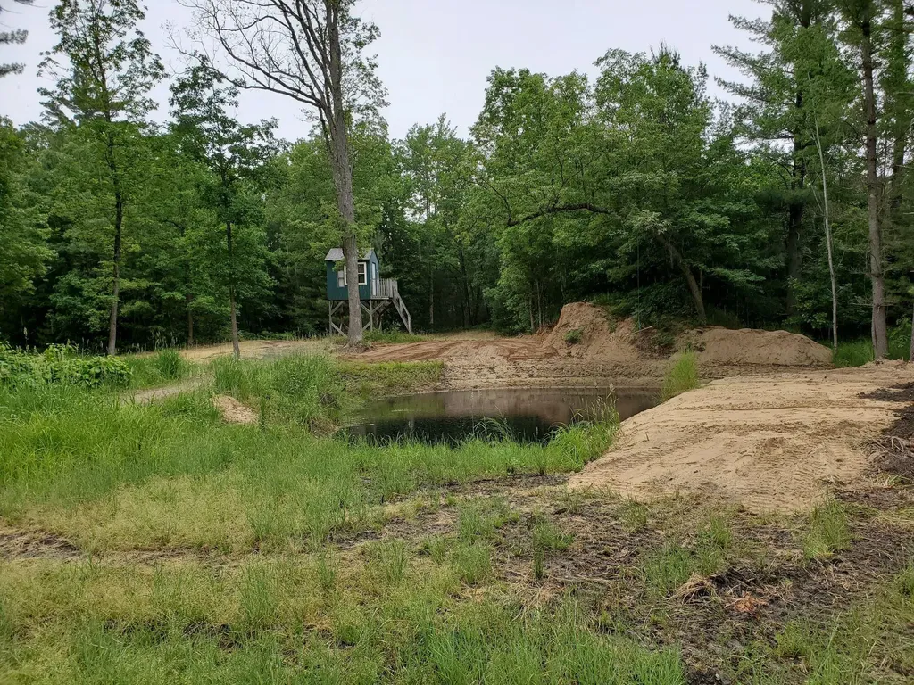 5242 S Forest Drive Unknown City MI 49304