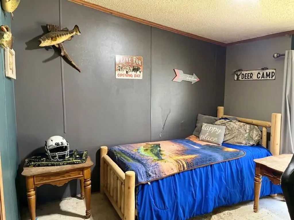 5237 S Chestnut Avenue Croton Township MI 49337