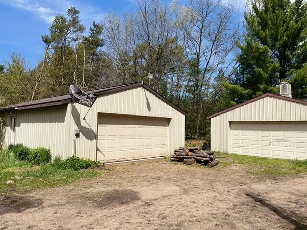 5237 S Chestnut Avenue Croton Township MI 49337
