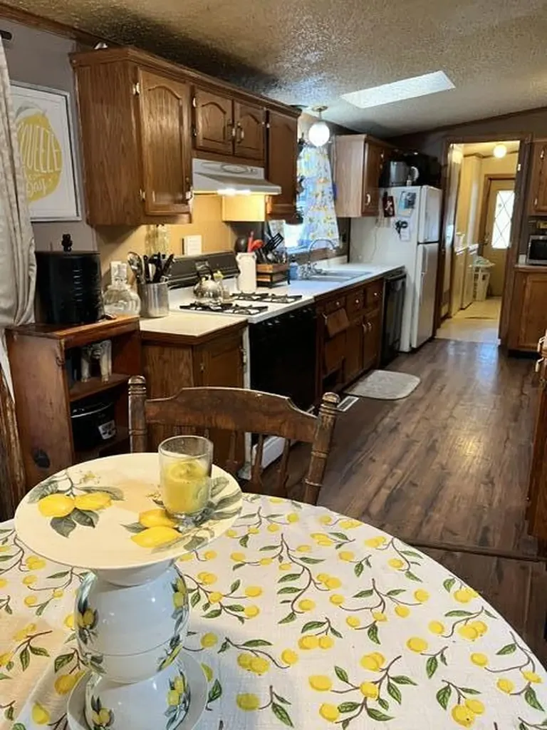 5237 S Chestnut Avenue Croton Township MI 49337