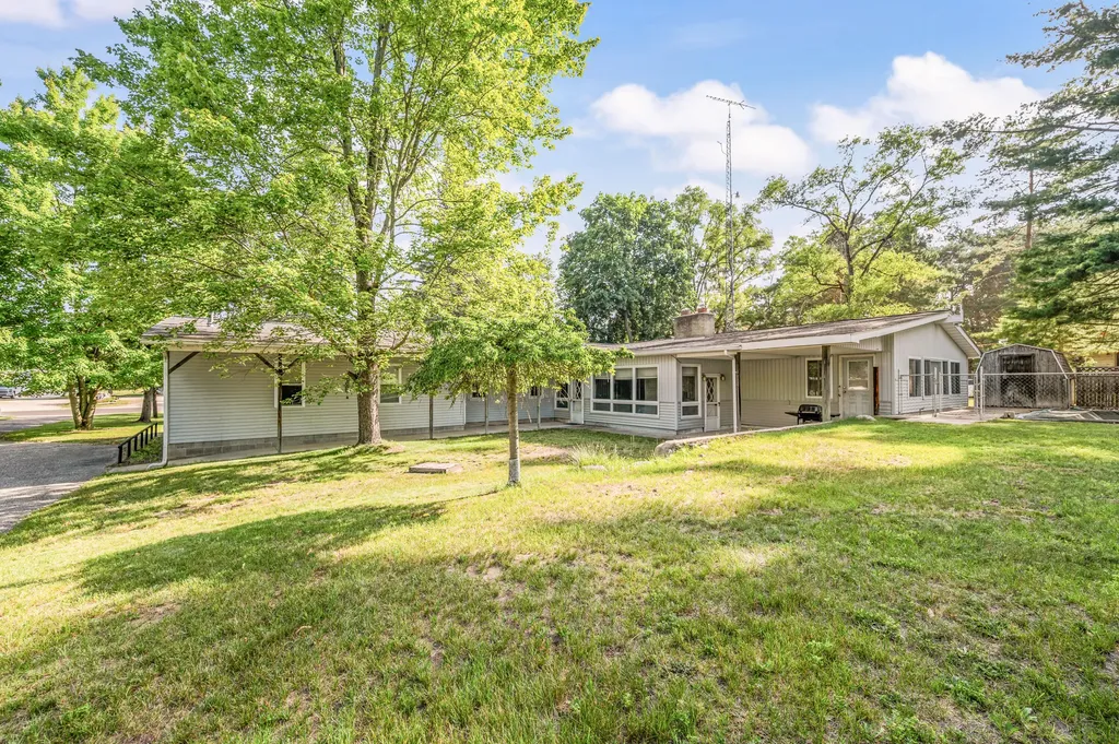 18751 16 Mile Road Big Rapids Charter Township MI 49307