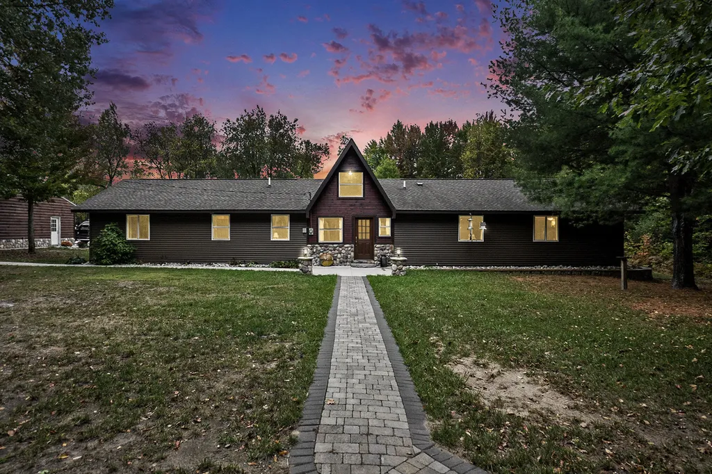 2697 N 176th Avenue Leavitt Township MI 49459