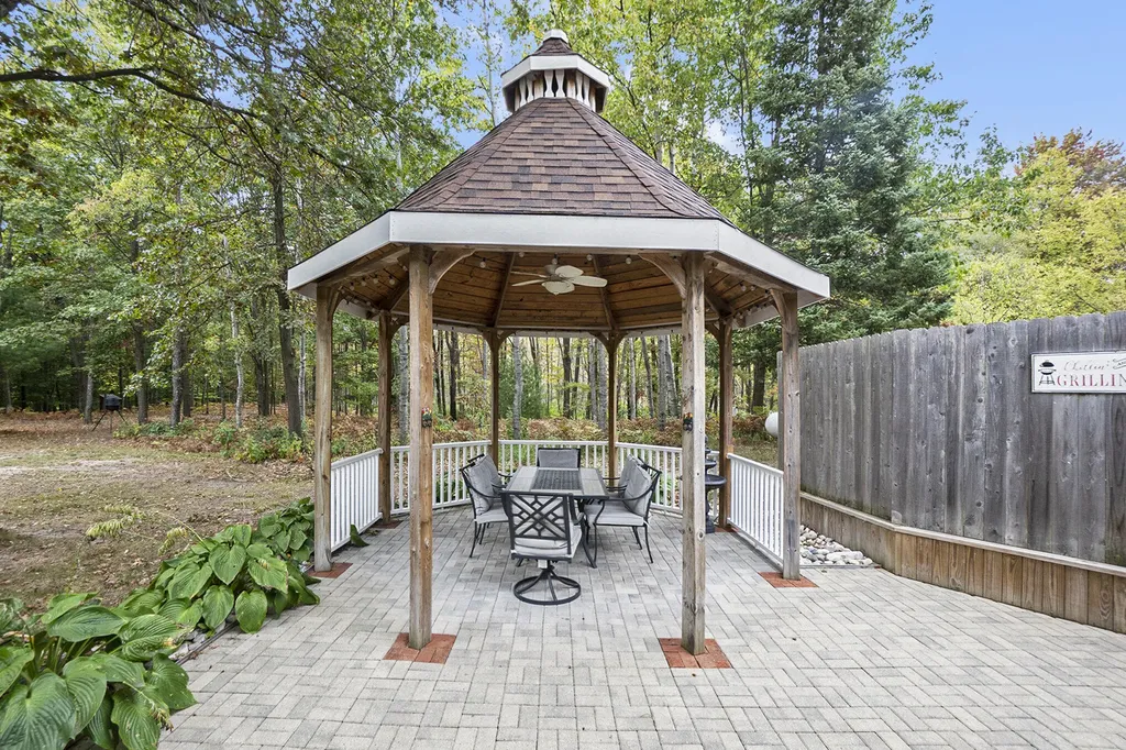 2697 N 176th Avenue Leavitt Township MI 49459