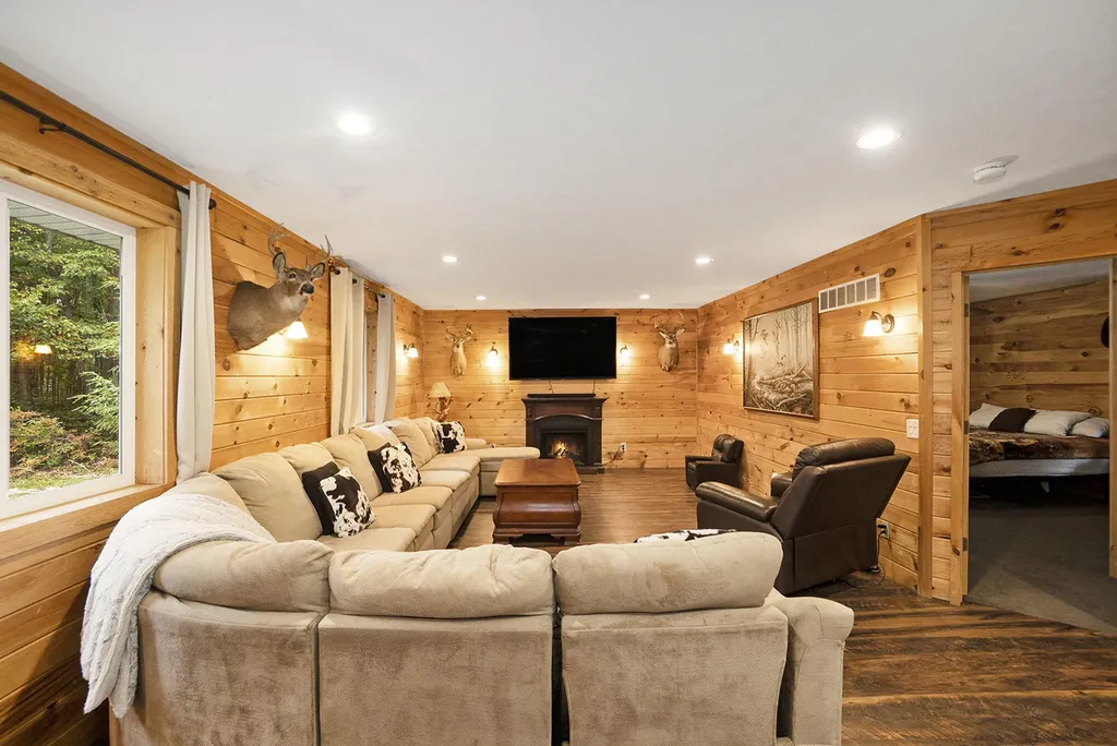 2697 N 176th Avenue Leavitt Township MI 49459