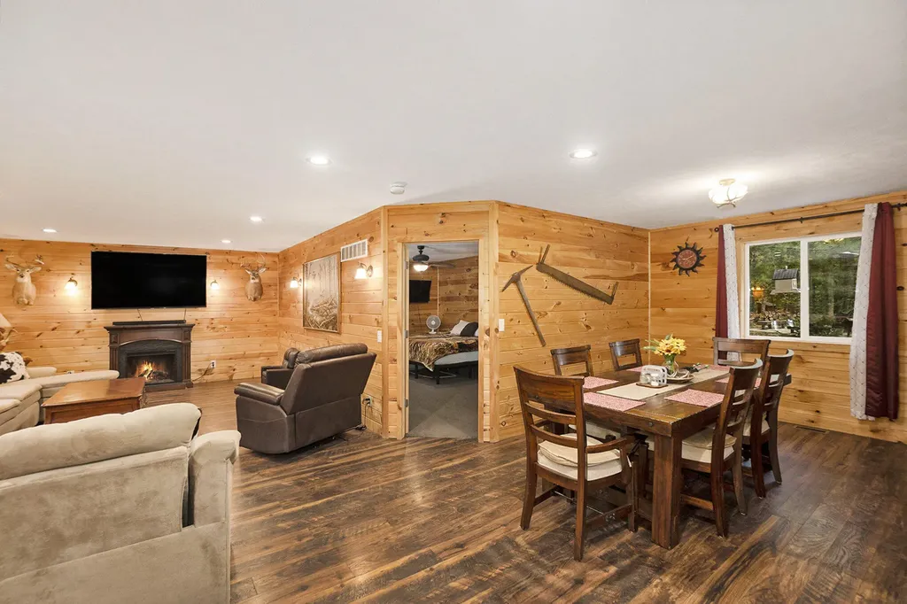 2697 N 176th Avenue Leavitt Township MI 49459