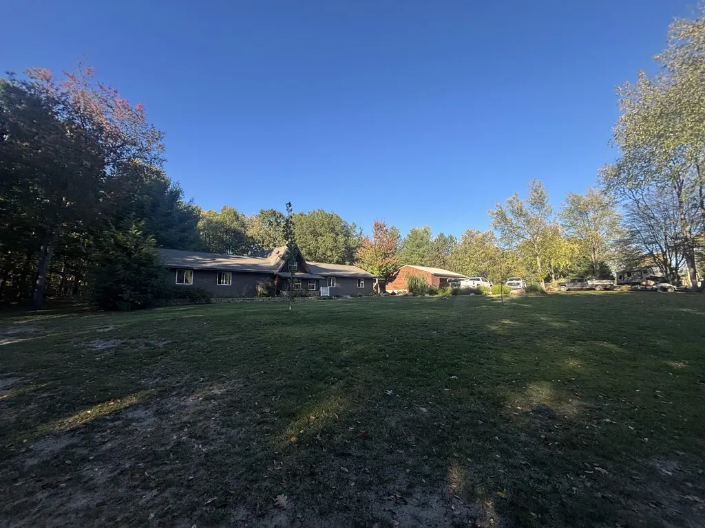 2697 N 176th Avenue Leavitt Township MI 49459