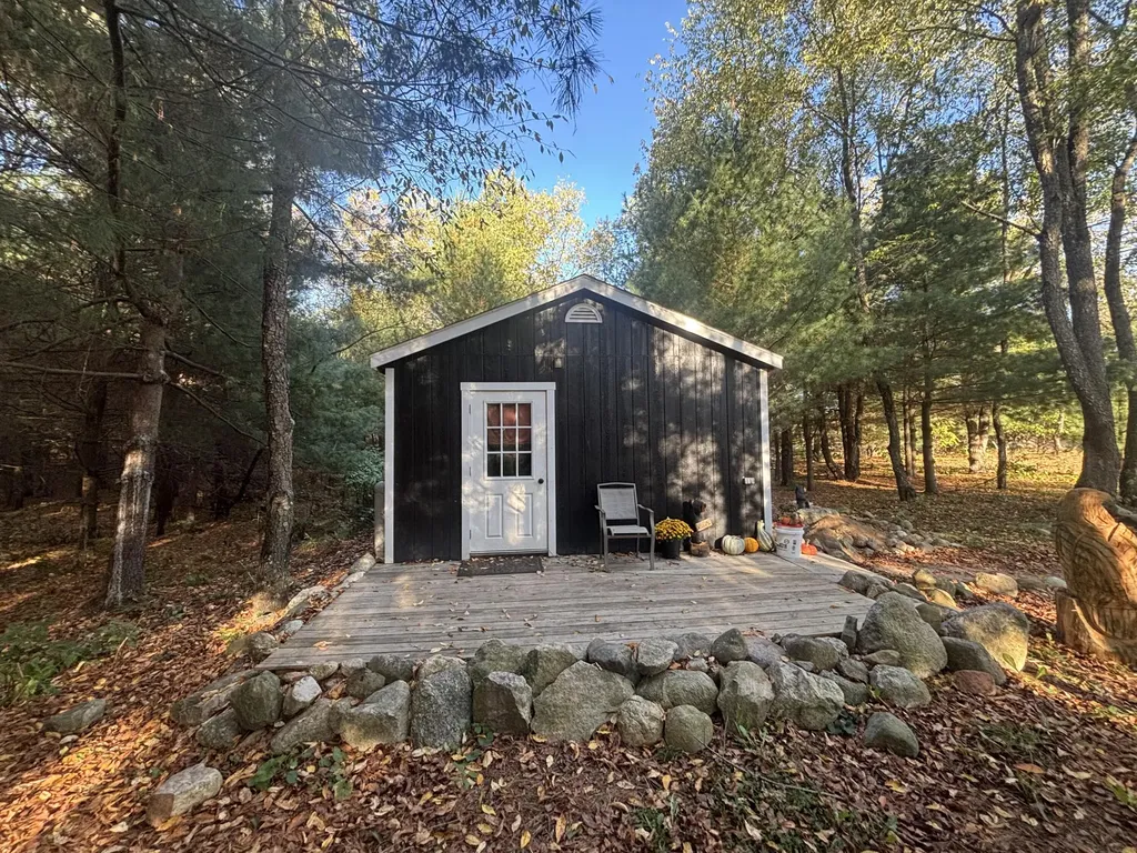 2697 N 176th Avenue Leavitt Township MI 49459