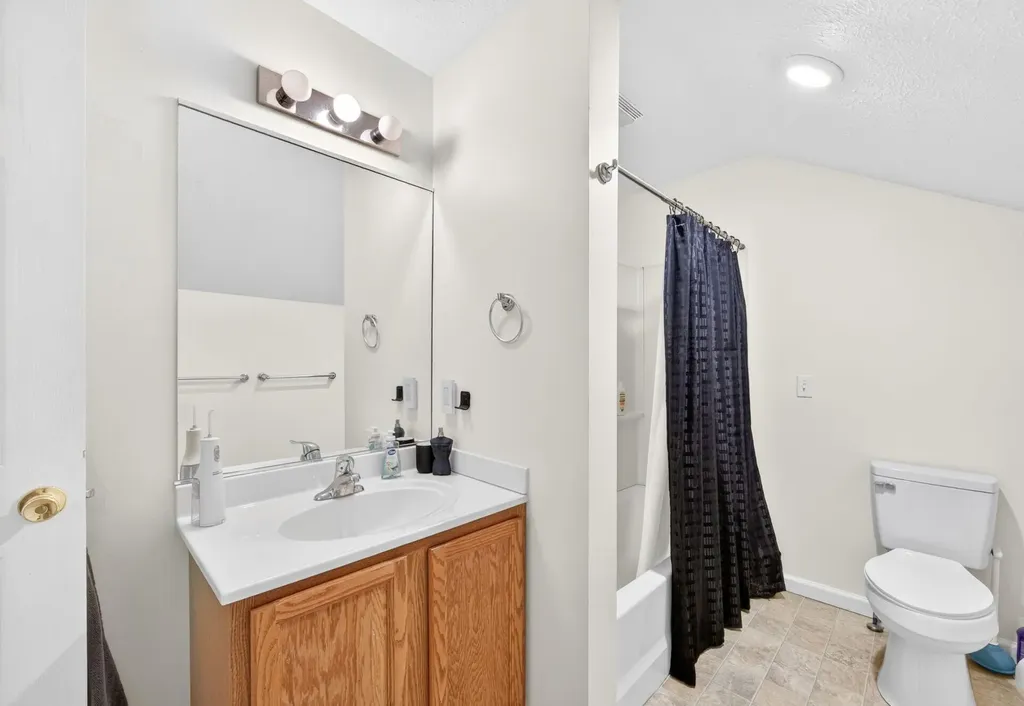 124 W Madison Street Big Rapids City MI 49307