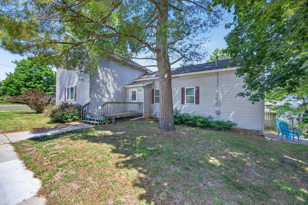 124 W Madison Street Big Rapids City MI 49307
