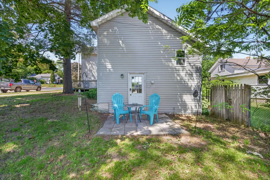 124 W Madison Street Big Rapids City MI 49307