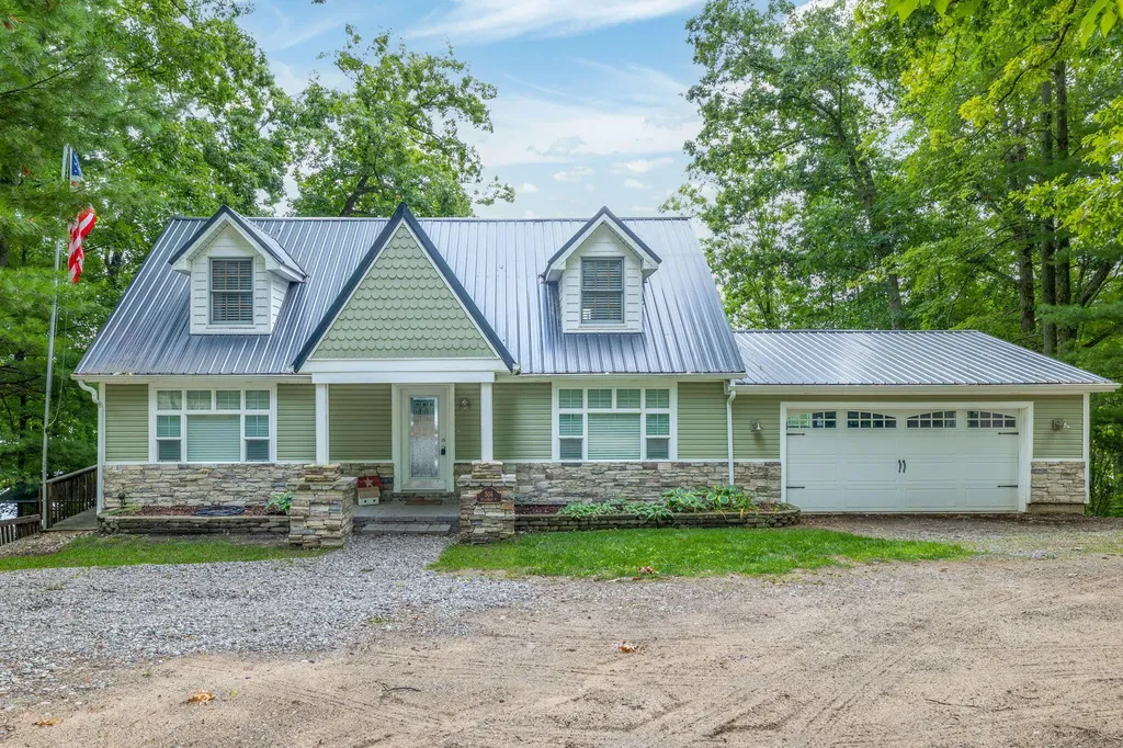 506 Mclachlan Point Evart Township MI 49631