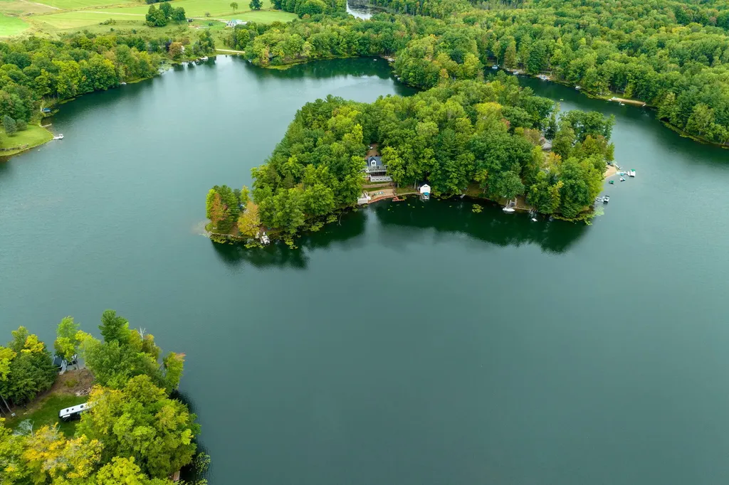 506 Mclachlan Point Evart Township MI 49631