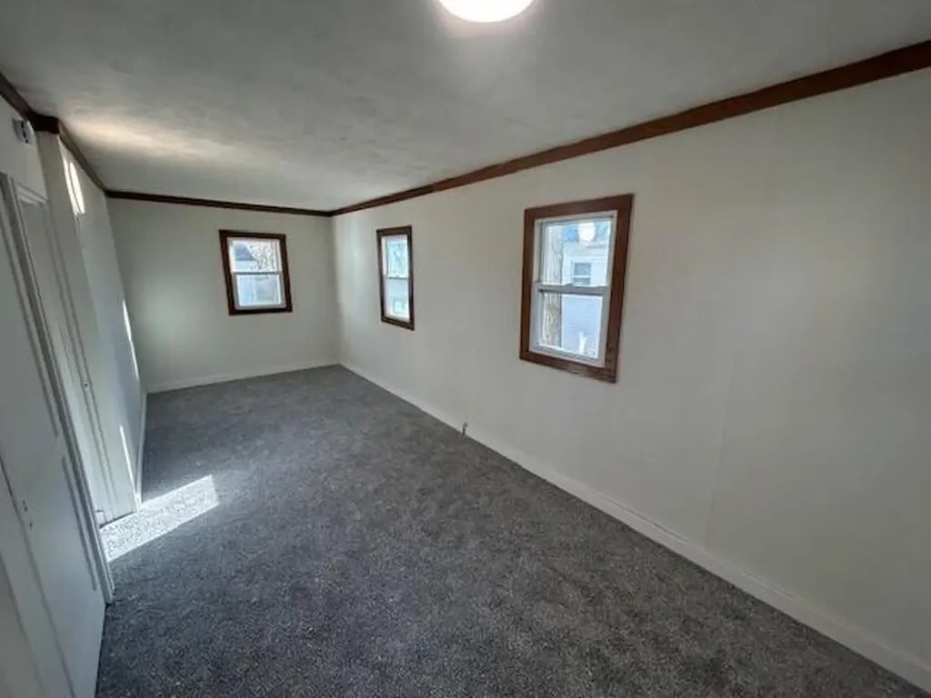 846 N Oak St Street Evart City MI 49631